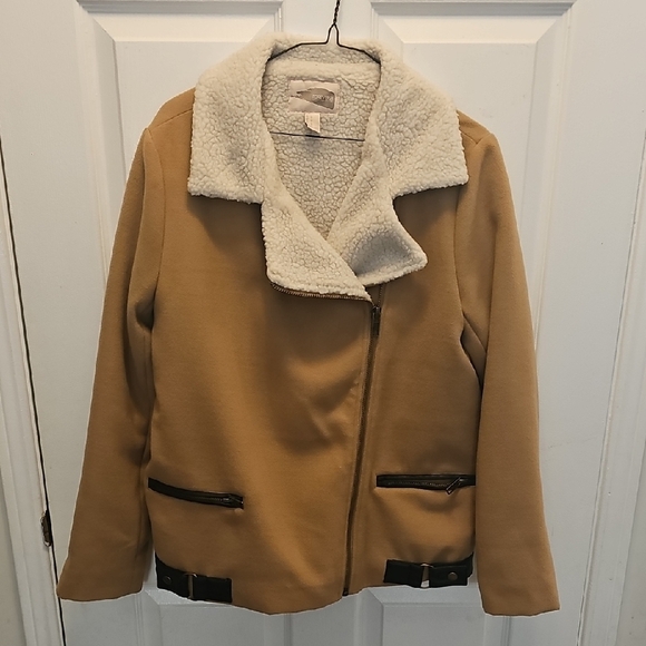 Forever 21 Tan Teddy Jacket with Shearling Collar - Picture 1 of 6